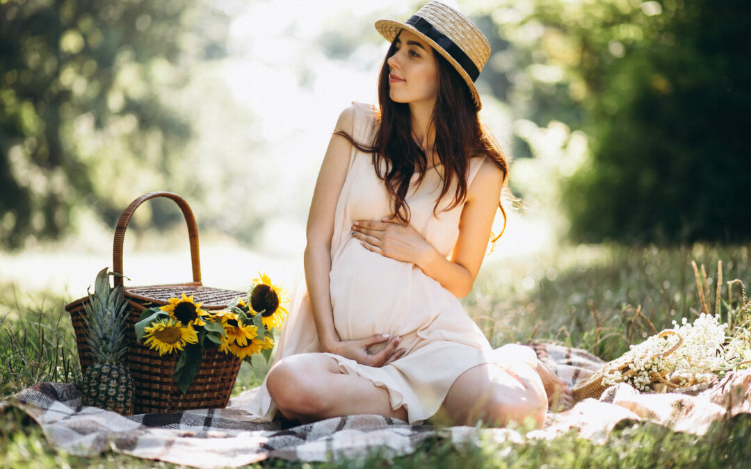 Comment passer un été serein enceinte : mes 10 astuces et conseils bien-être !